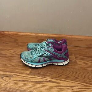 Brooks Running Sneakers